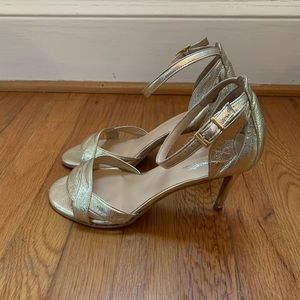 Brenda Zaro gold sandal heels size 39.